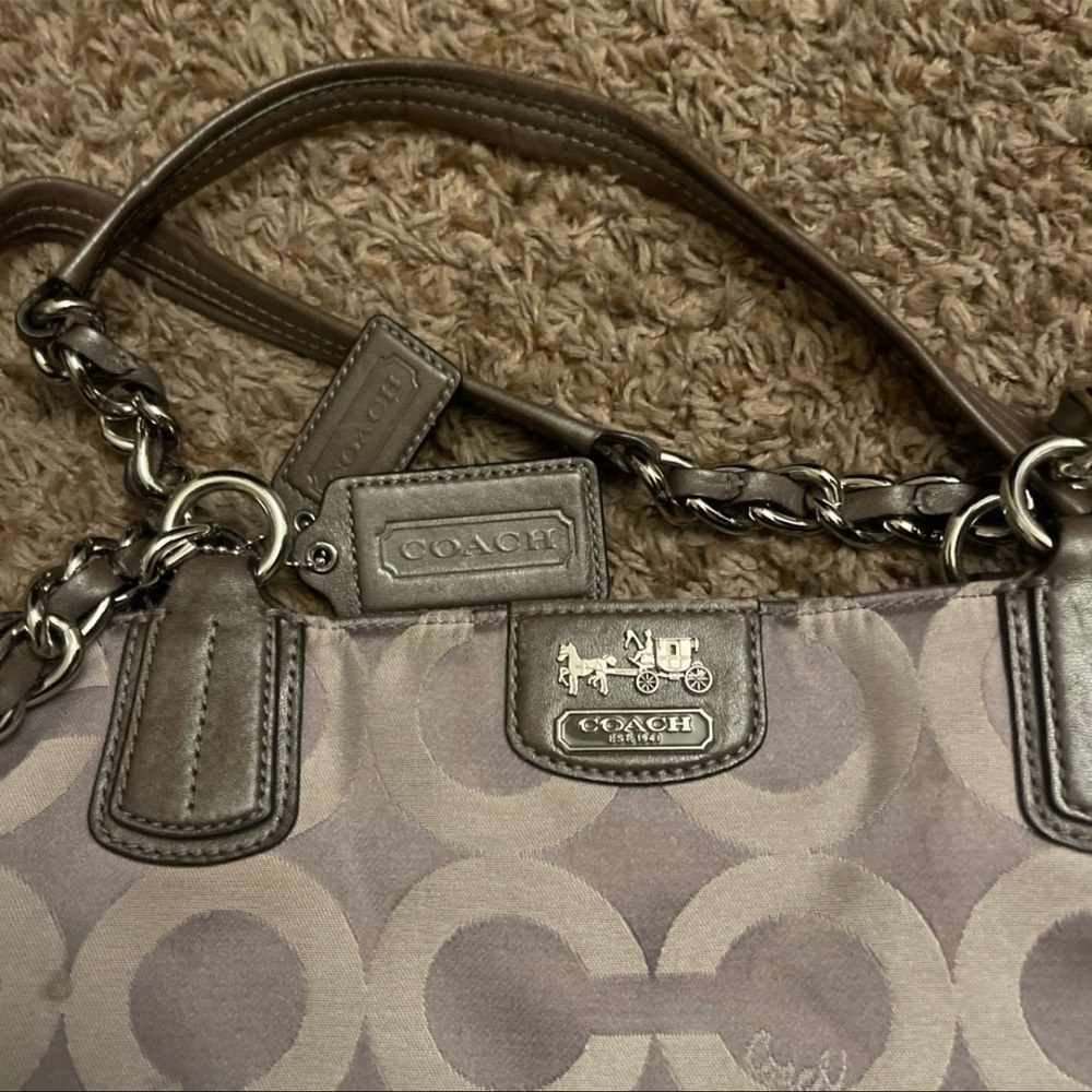 Coach - Picture 2 of 4